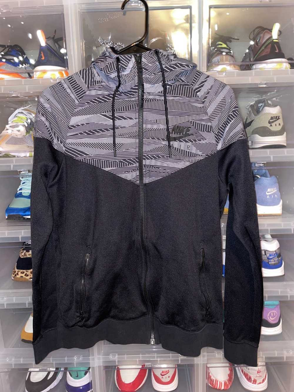 Nike Nike Black and White Light Jacket - image 1