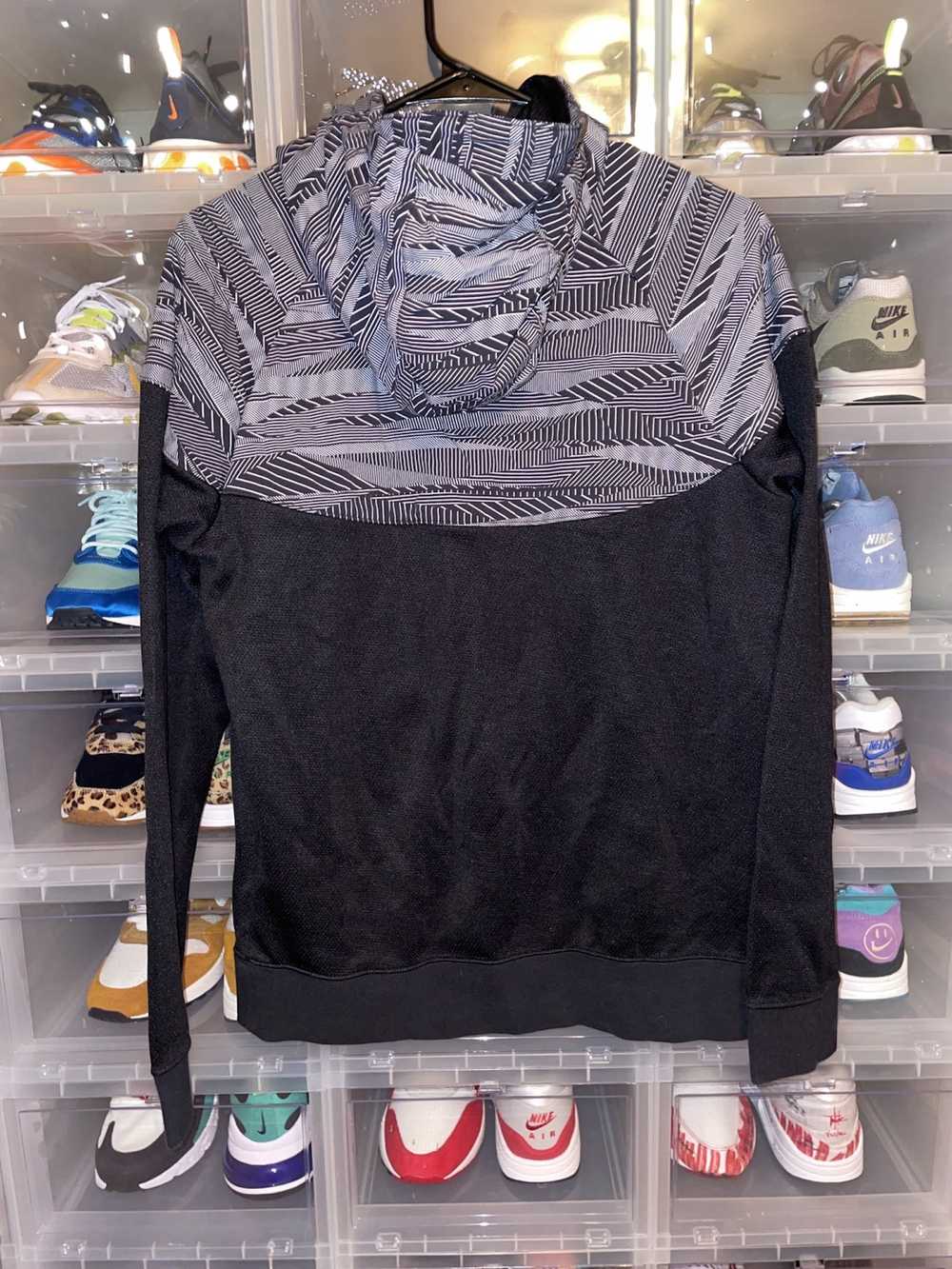 Nike Nike Black and White Light Jacket - image 2