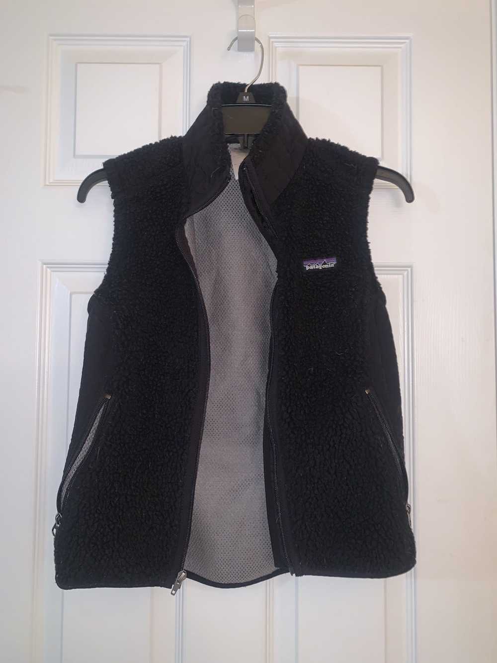 Patagonia Classic Retro-X Fleece Vest - image 4