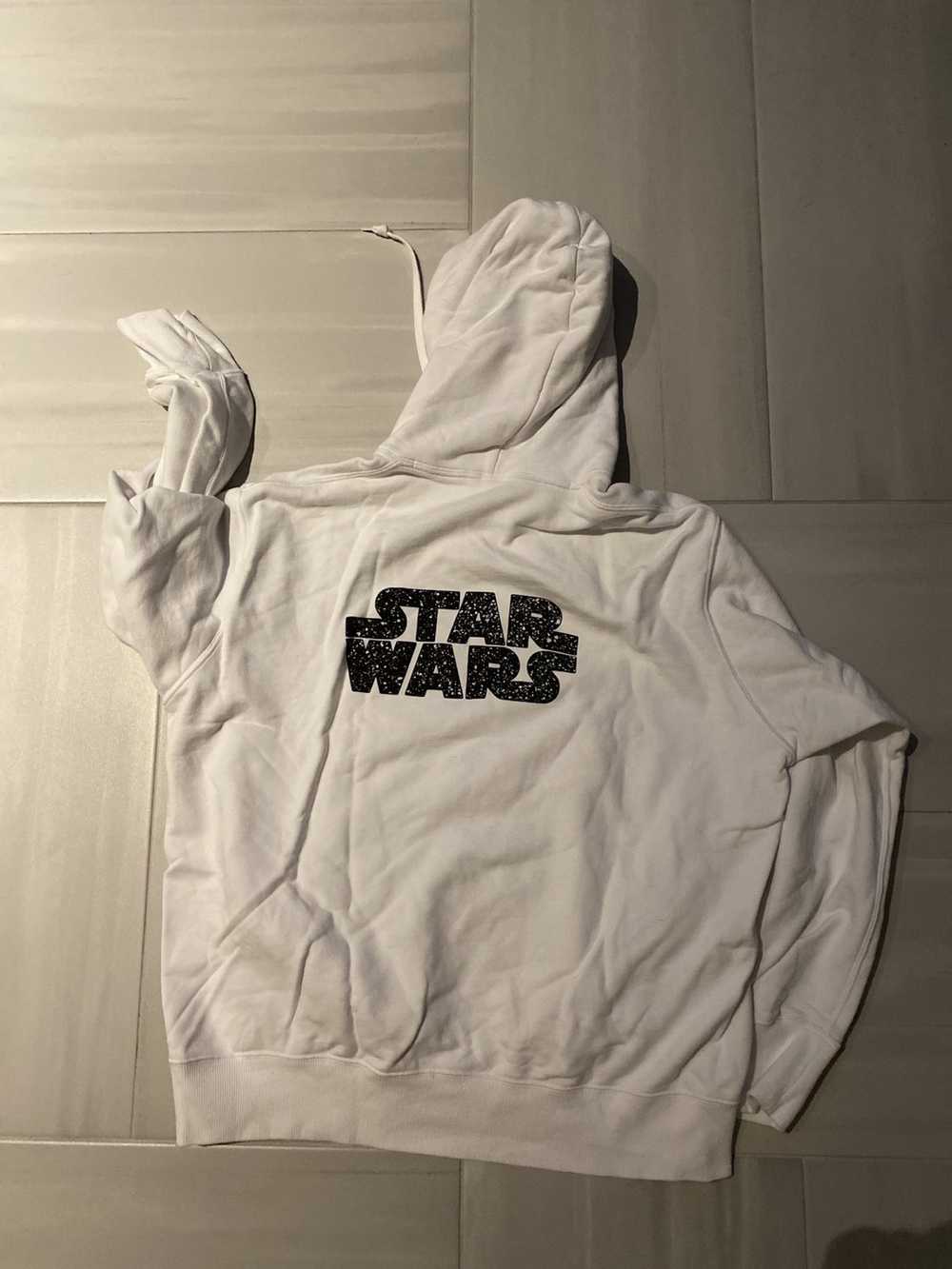 Uniqlo Star Wars Stormtrooper Hoodie - image 3