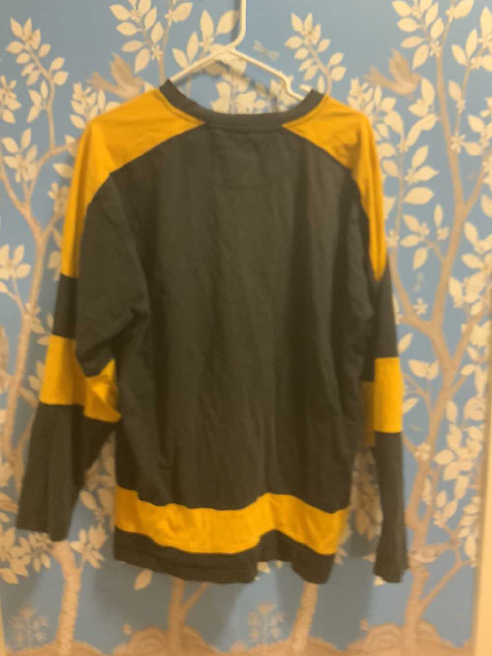 Boston × Vintage Vintage Boston Bruins L/S Size X… - image 3