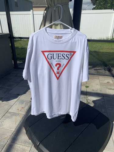 Guess × Streetwear × Vintage White Guess Logo T S… - image 1