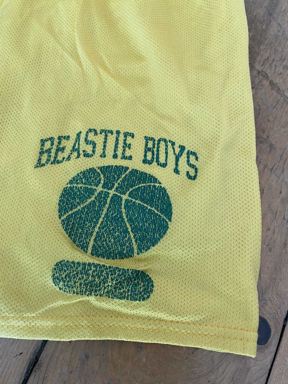 Vintage BEASTIE BOYS JUNIOR VARSITY MESH SHORTS - image 2