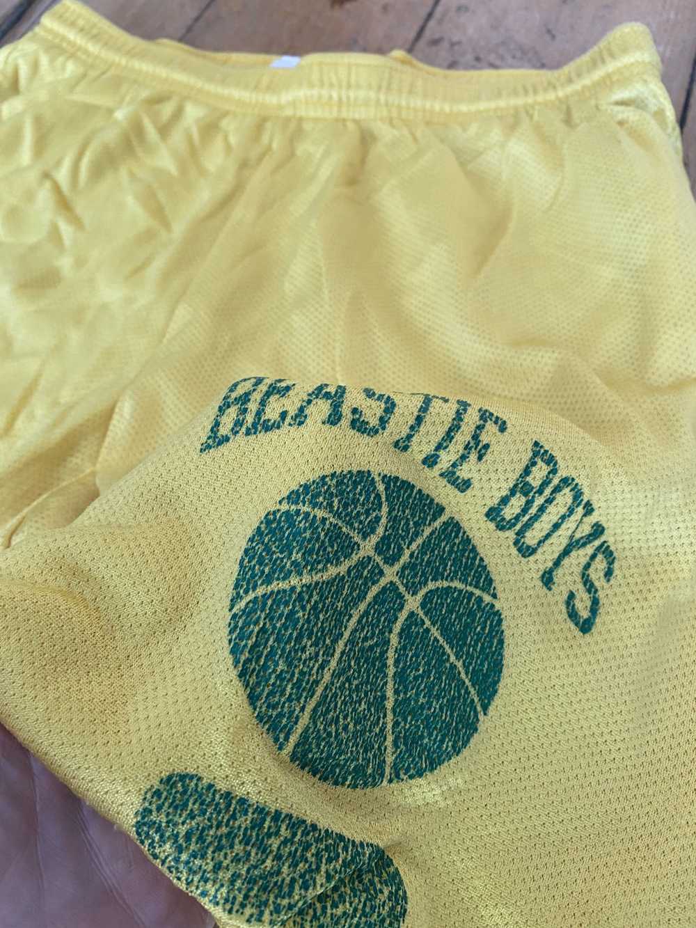 Vintage BEASTIE BOYS JUNIOR VARSITY MESH SHORTS - image 3