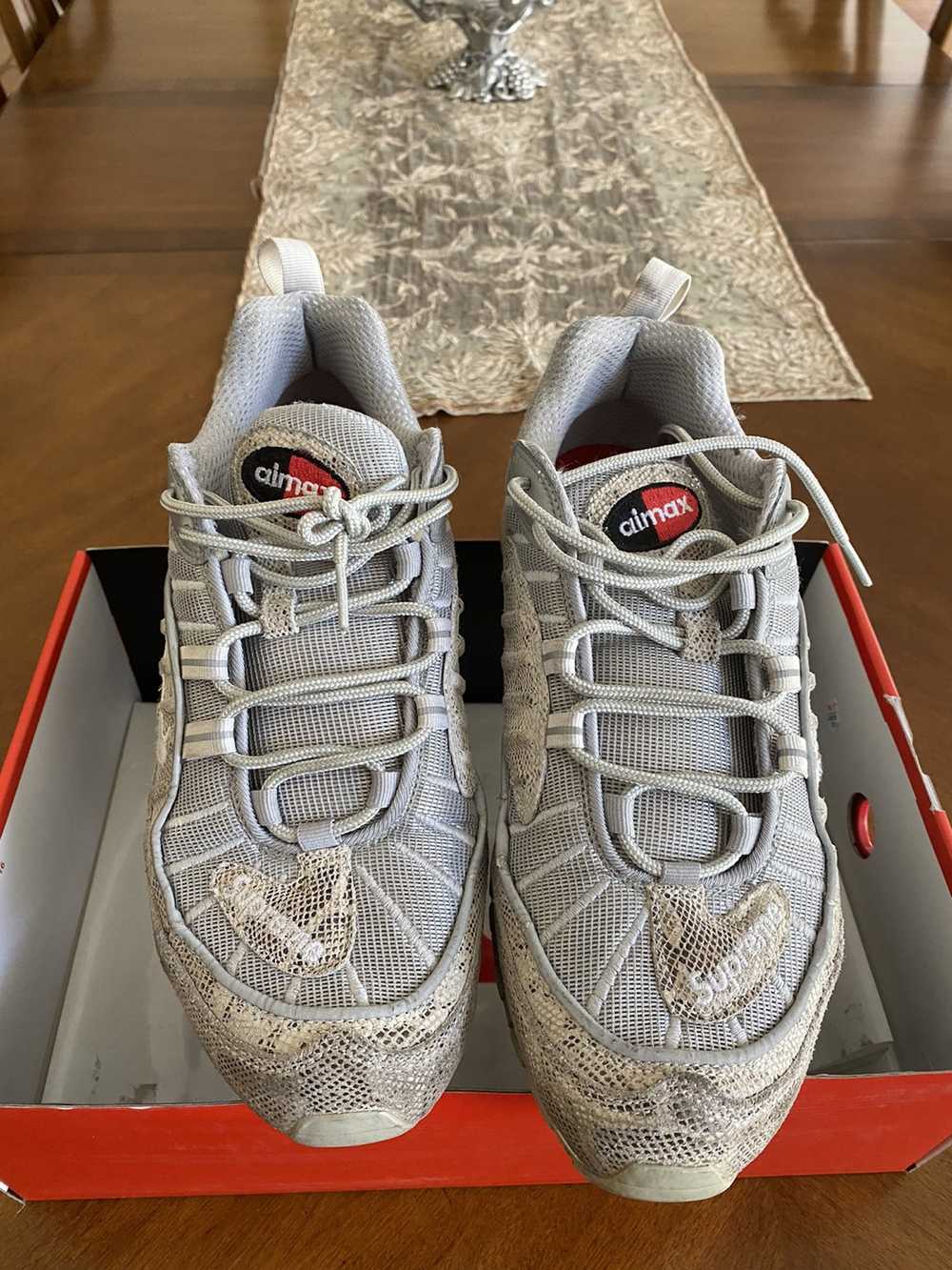 Nike × Supreme Supreme x Air Max 98 Snakeskin 2016 - image 2