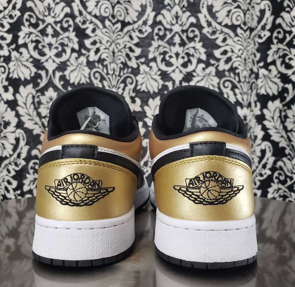 Jordan Brand × Nike Air Jordan 1 Low GS Gold Toe - image 2