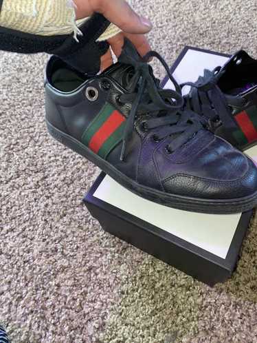 Gucci Gucci shoes (good condition)