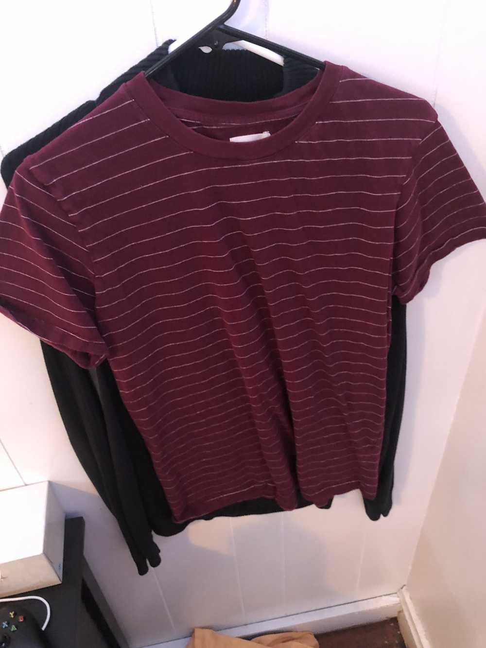 Cotton On Cotton on maroon white pinstripe T - image 1