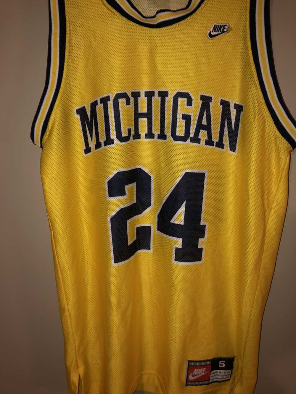 Nike × Vintage Vintage 90s Nike Michigan Basketba… - image 6