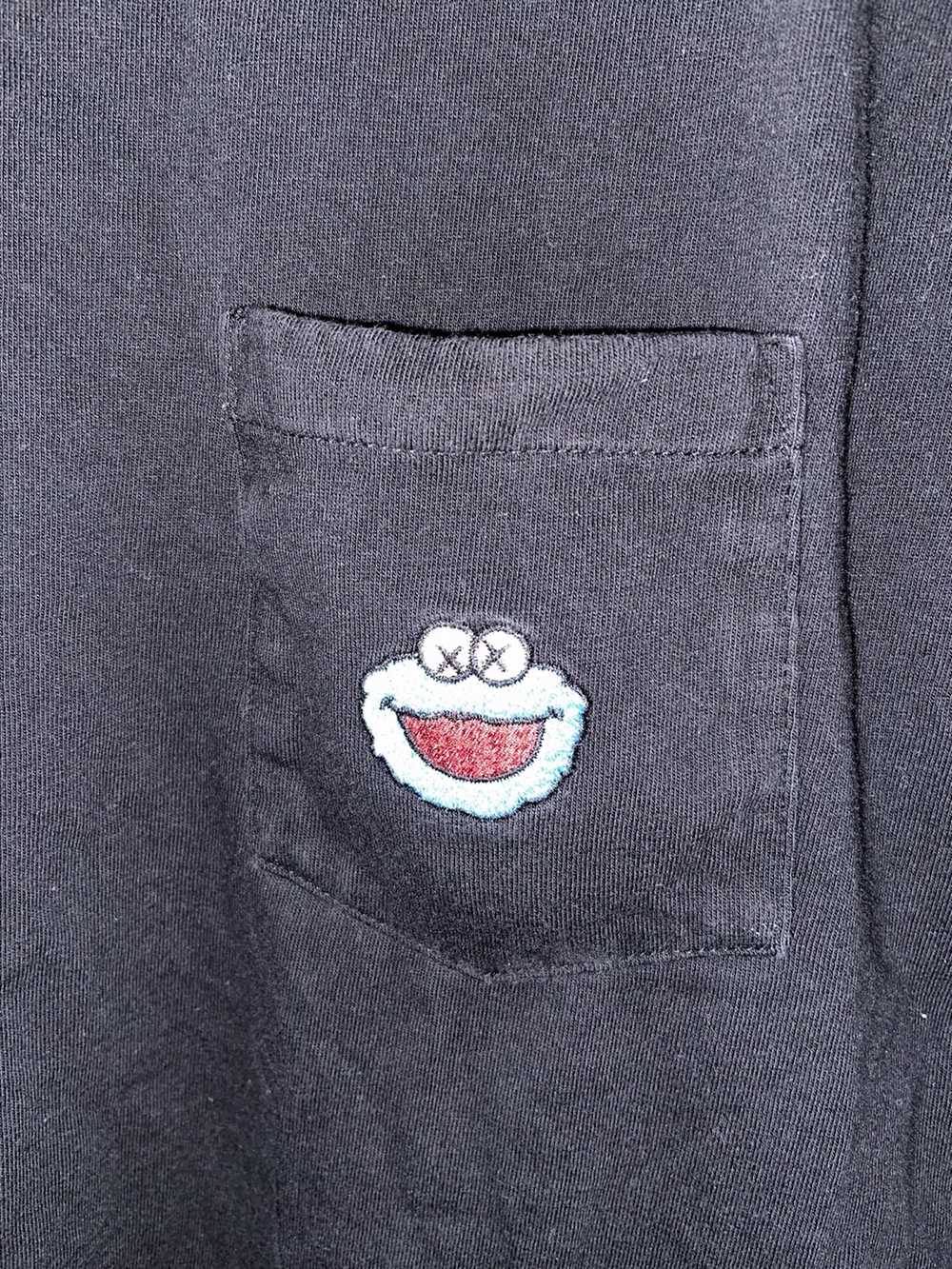 Kaws × Uniqlo Sesame Street Cookie Monster Pocket Tee - Gem