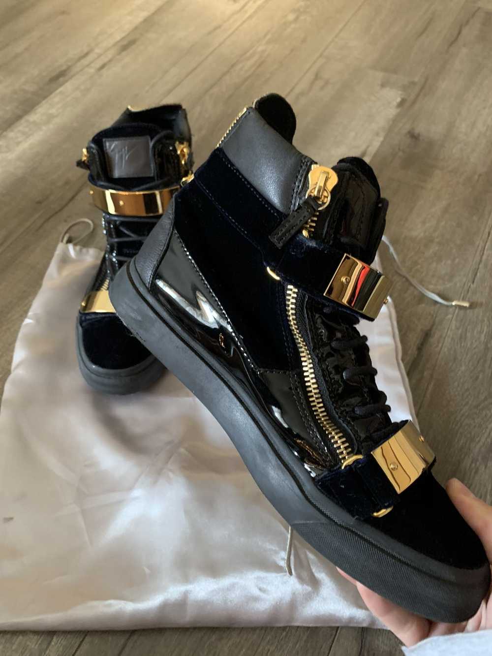 Giuseppe Zanotti Coby velvet gold bar Giuseppe Za… - image 2