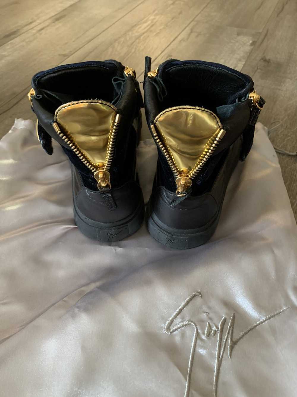 Giuseppe Zanotti Coby velvet gold bar Giuseppe Za… - image 3