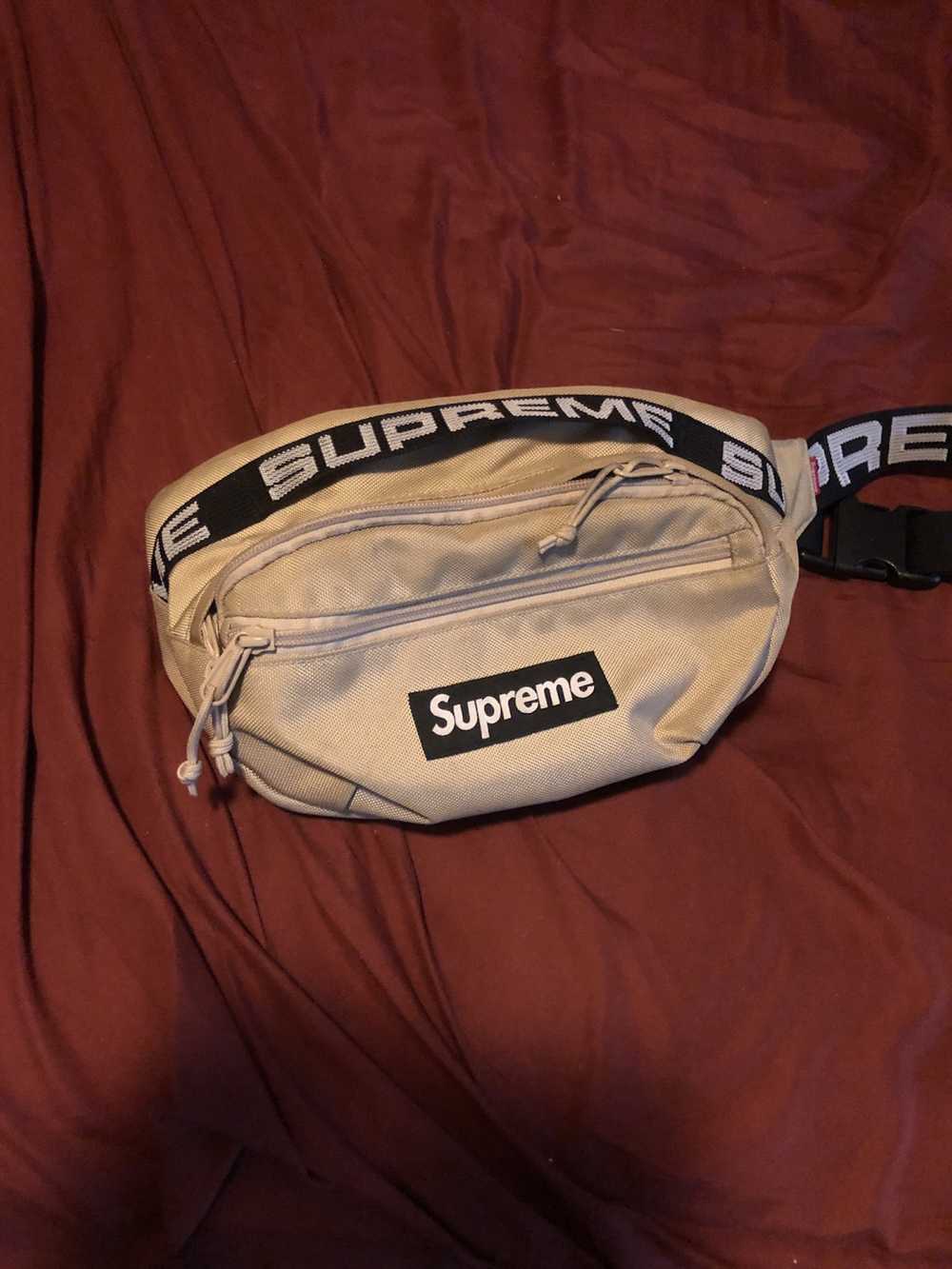 Supreme Supreme Waist Bag (S/S 18) *Mint Conditio… - image 1