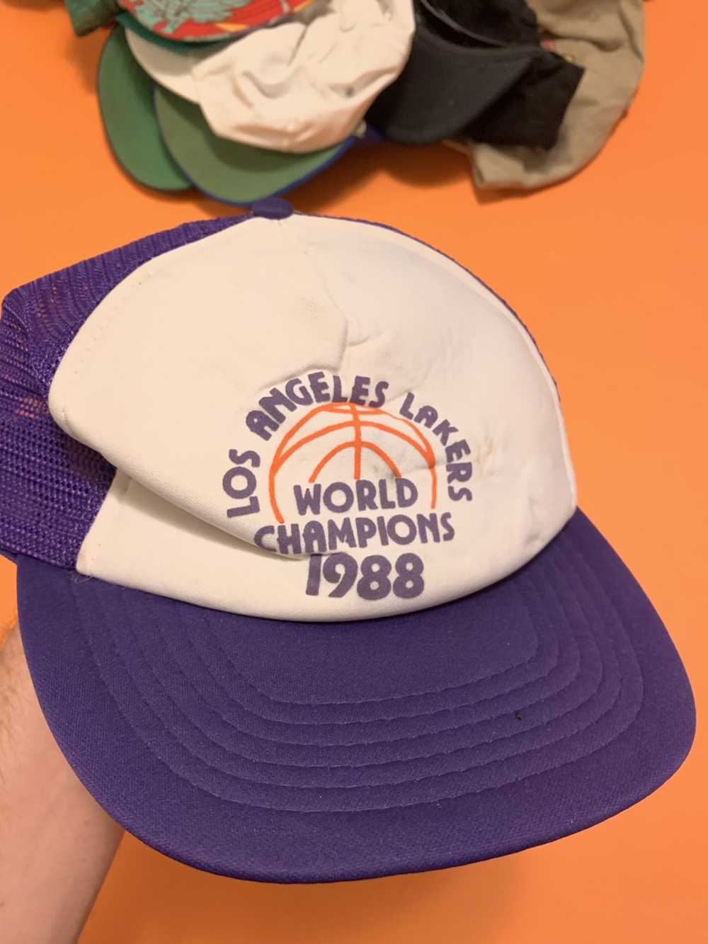 Vintage Vintage 1988 LA Lakers NBA World Champion… - image 1