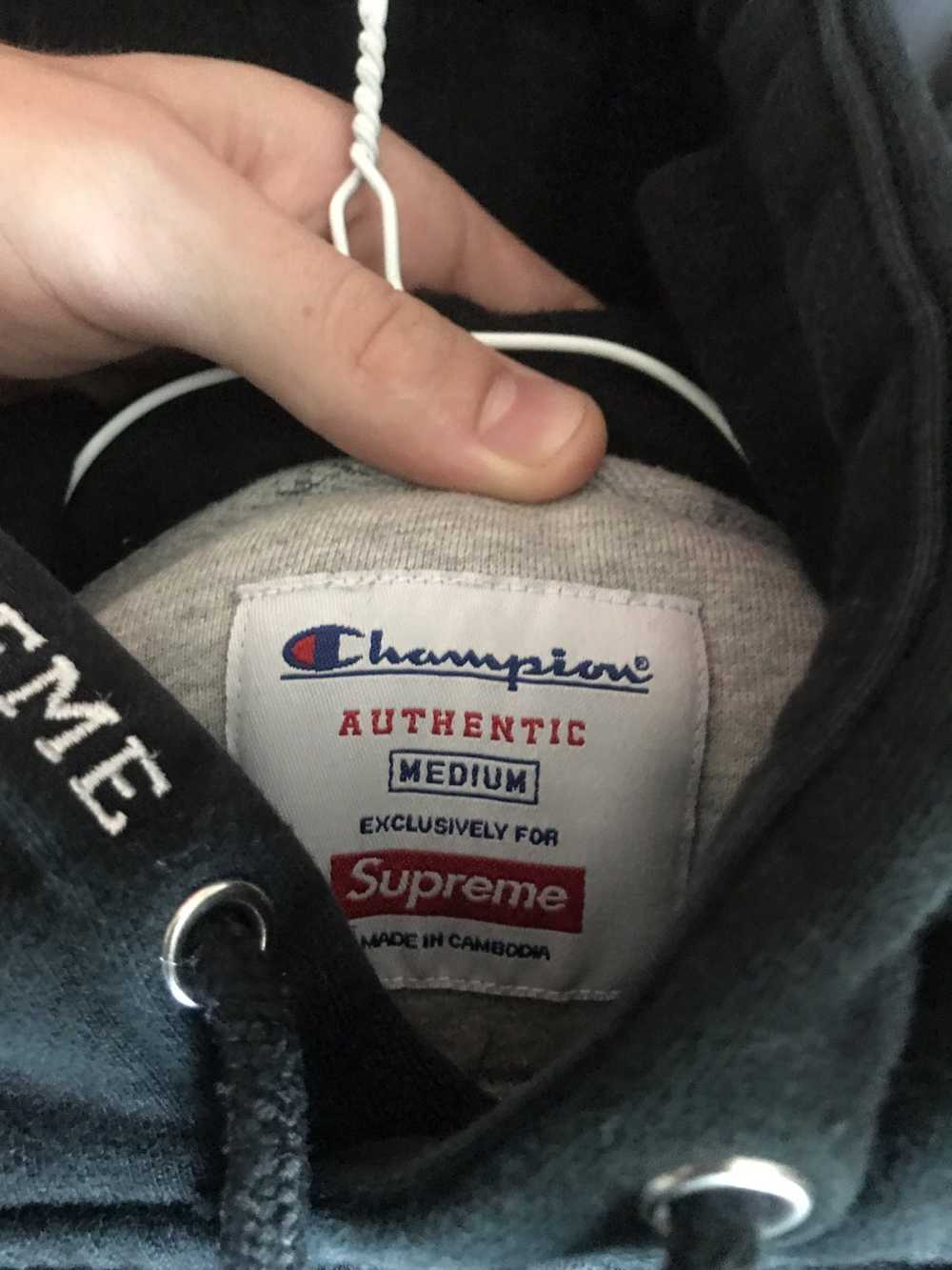 Champion × Supreme Supreme champion hoodie - image 2