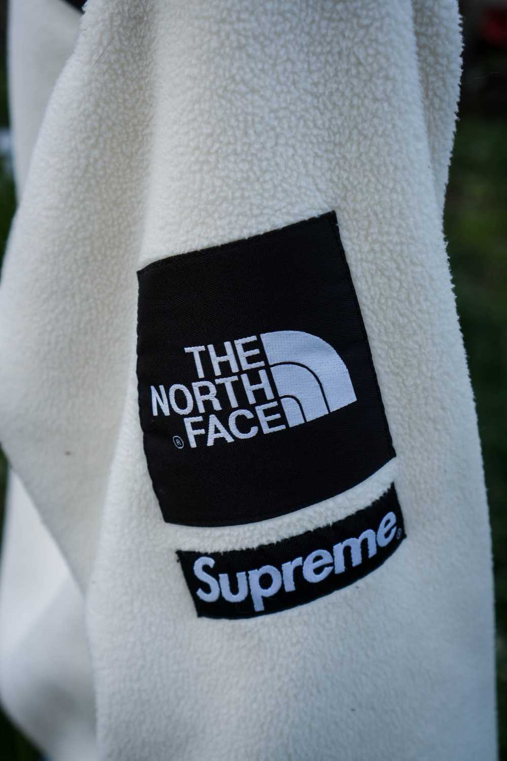 Supreme × The North Face Supreme TNF Natural Flee… - image 2