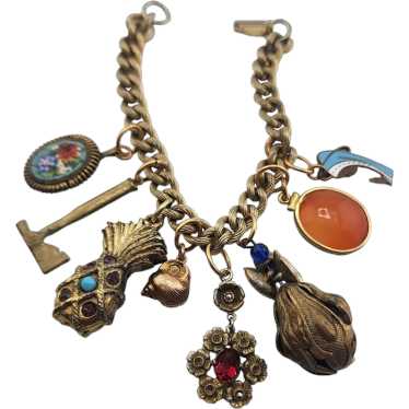 Vintage Outstanding Charm Bracelet (A3570)