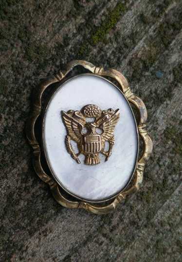 Wwii mother of pearl - Gem