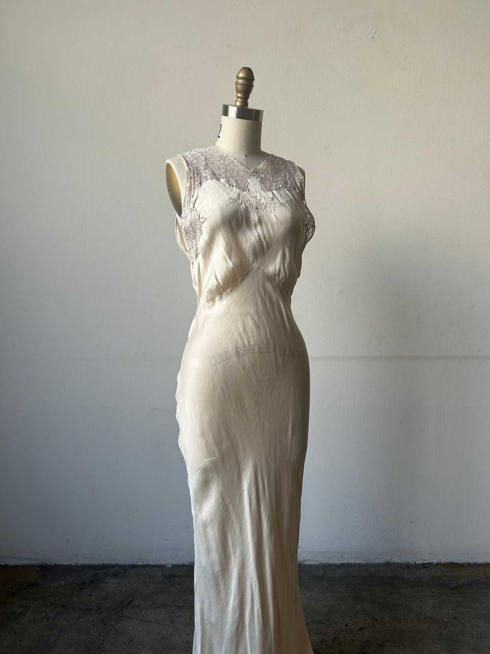 1930s silk and lace bias cut dress - image 3