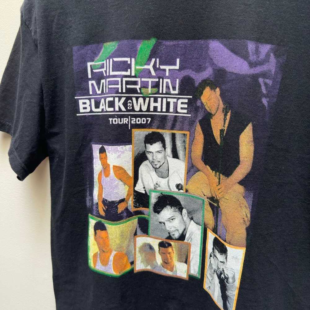 Ricky Martin 2007 Black and White Tour T-Shirt - image 3