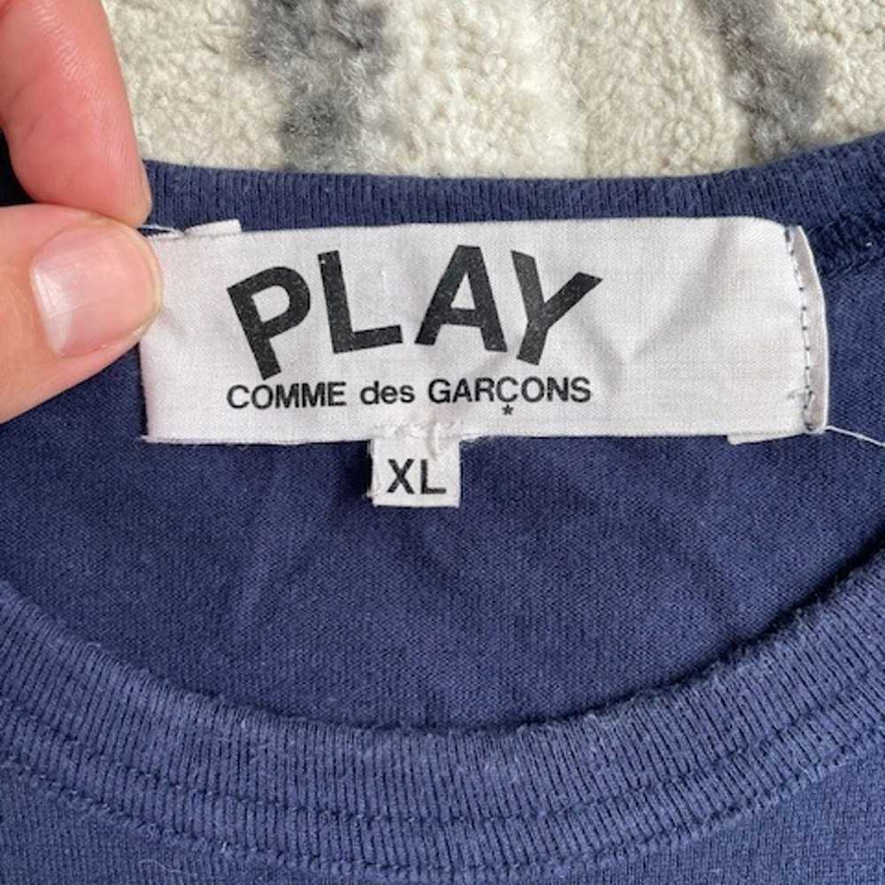 Comme Des Garcon homme Play tee size XL runs Smal… - image 3