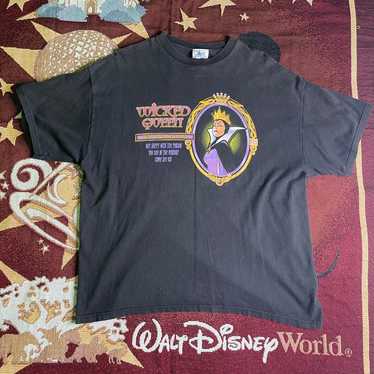 Vintage 90s Disney Villains Wicked Queen Tshirt.