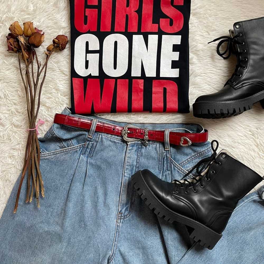 VTG Y2k GIRLS GONE WILD FILM CREW SOUTH PADRE ISL… - image 7