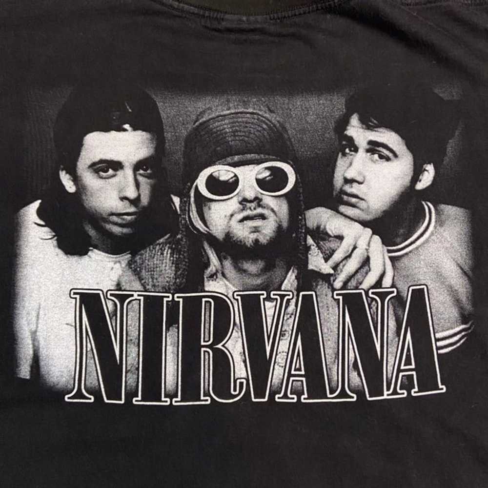 Nirvana Nevermind Album Band Tee Size Medium - image 2