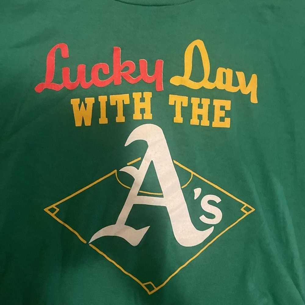 Vintage Oakland A’s T Shirt XL Lucky Day Single S… - image 1