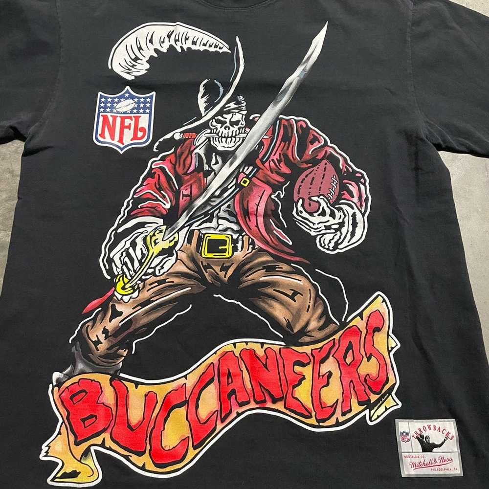 Warren Lotas Tampa Bay Buccaneers T-Shirt - image 3