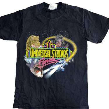 Vintage Universal Studio Men’s Graphic Black T-Sh… - image 1