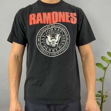 Vintage 90s awesome ramones band tee