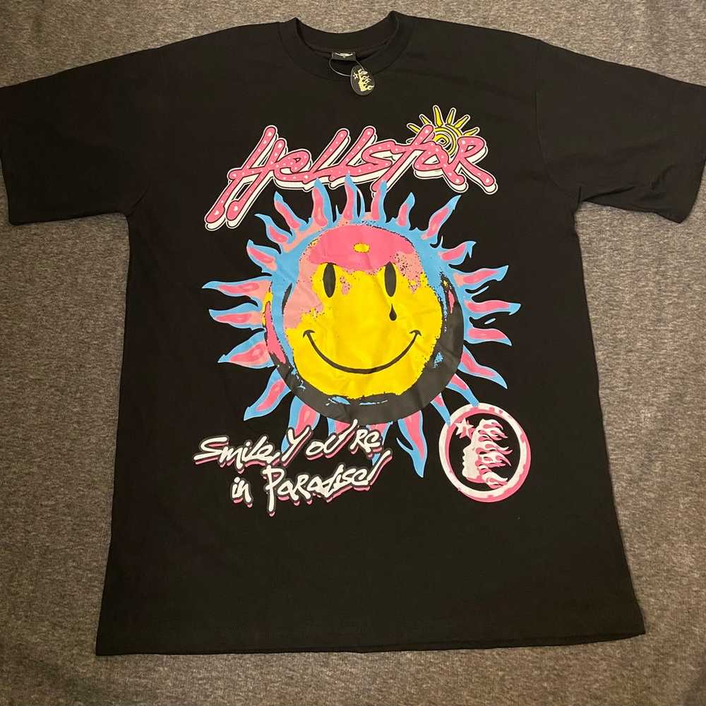 Hellstar Studios “Soarin Sun Smile”  T Shirt Large - image 1