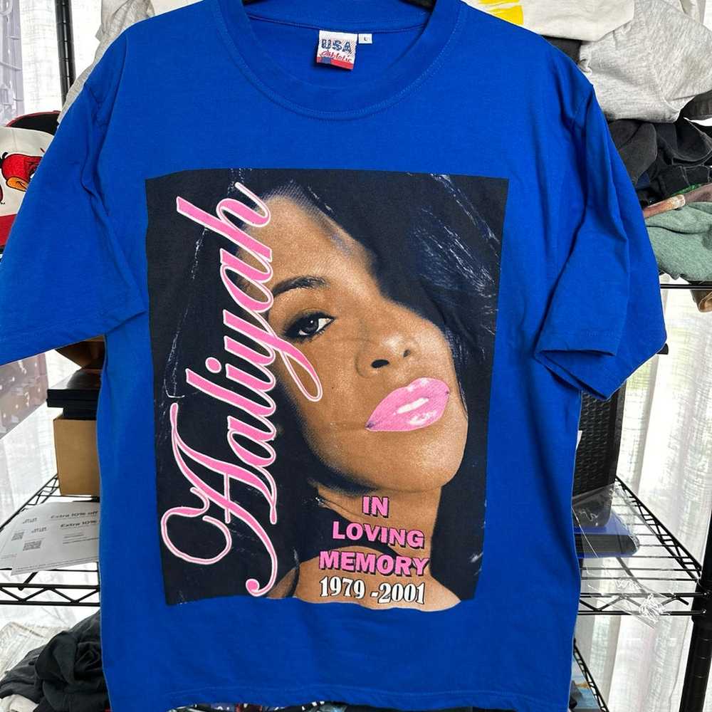 Vintage 2001 RIP Aaliyah Shirt Size Large - image 2