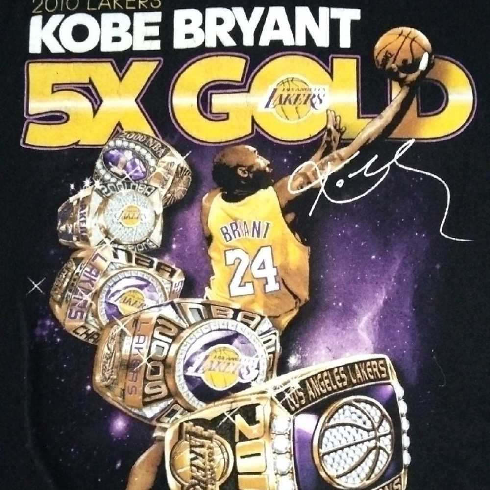 Rare Kobe 5 rings tshirt championship - Gem