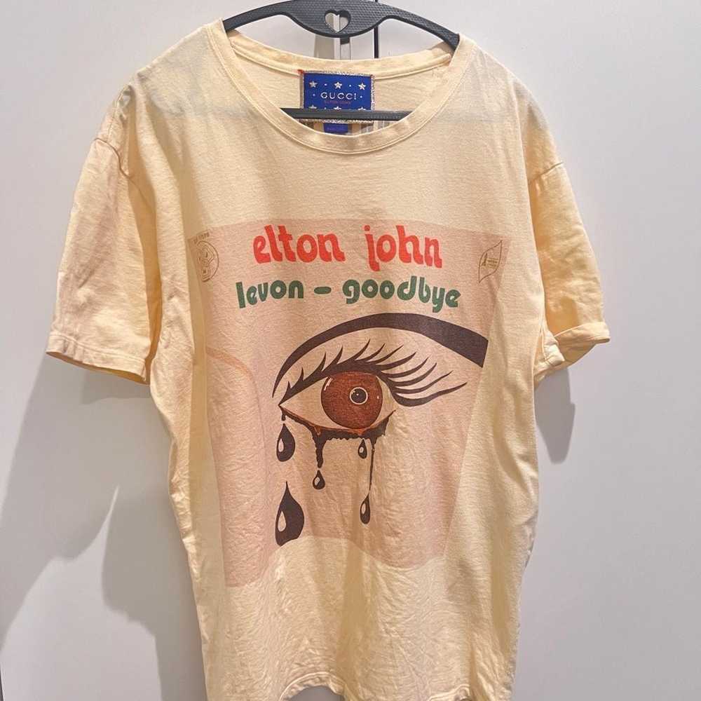 Gucci t shirt - image 1