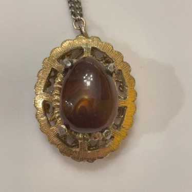 Vintage agate pendant filigree gold necklace