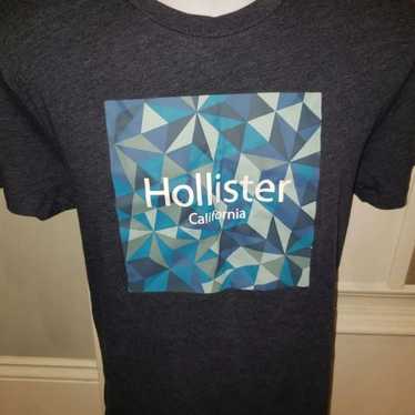 NWT HOLLISTER MEN’s CURVED HEM LOGO ICON HENLEY Tees T-shirts, Sizes M / L  / XL