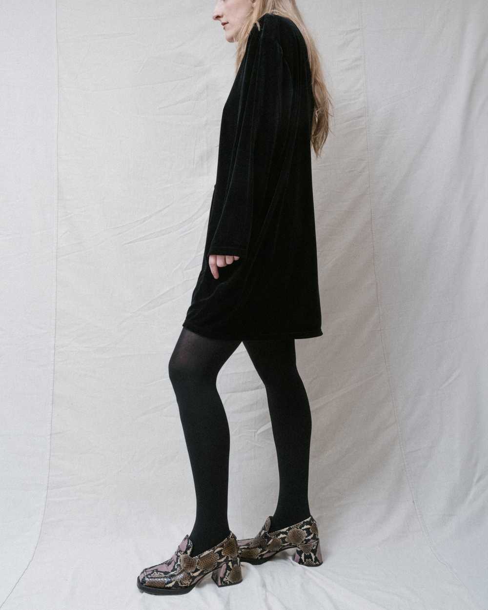 Vintage Oversized Black Velvet Shirt Dress (S-L) - image 2