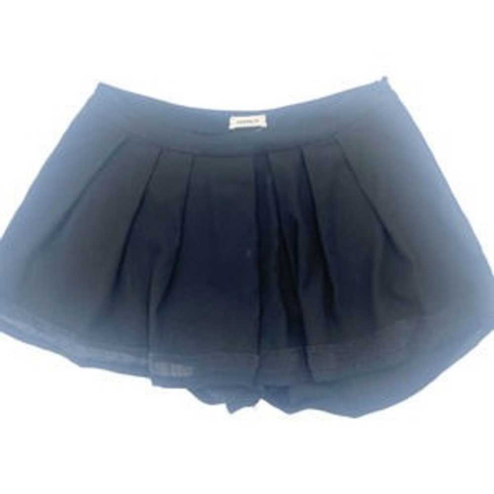 L'agence Black Shorts Linen Trim Pleated Flare 10 - image 4