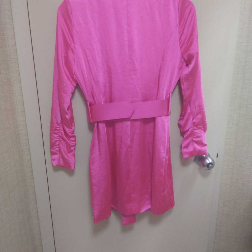 Desighner Pink Midi Dress w/Belt - image 2