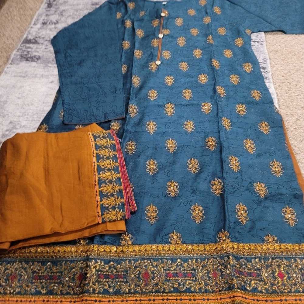 Pakistani Silk Dress(Eid Sale) - image 5
