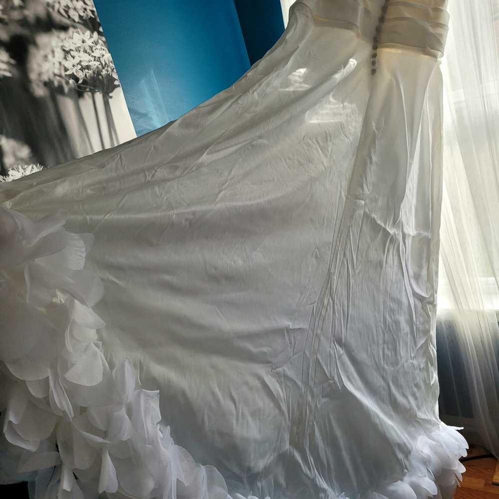 Wedding gown - image 2