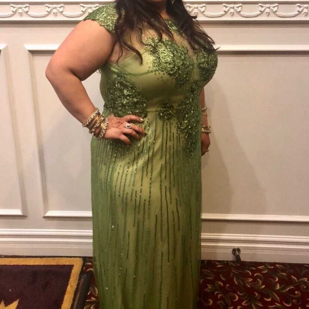 Elegant Beaded dress- Green Size 20w - image 1