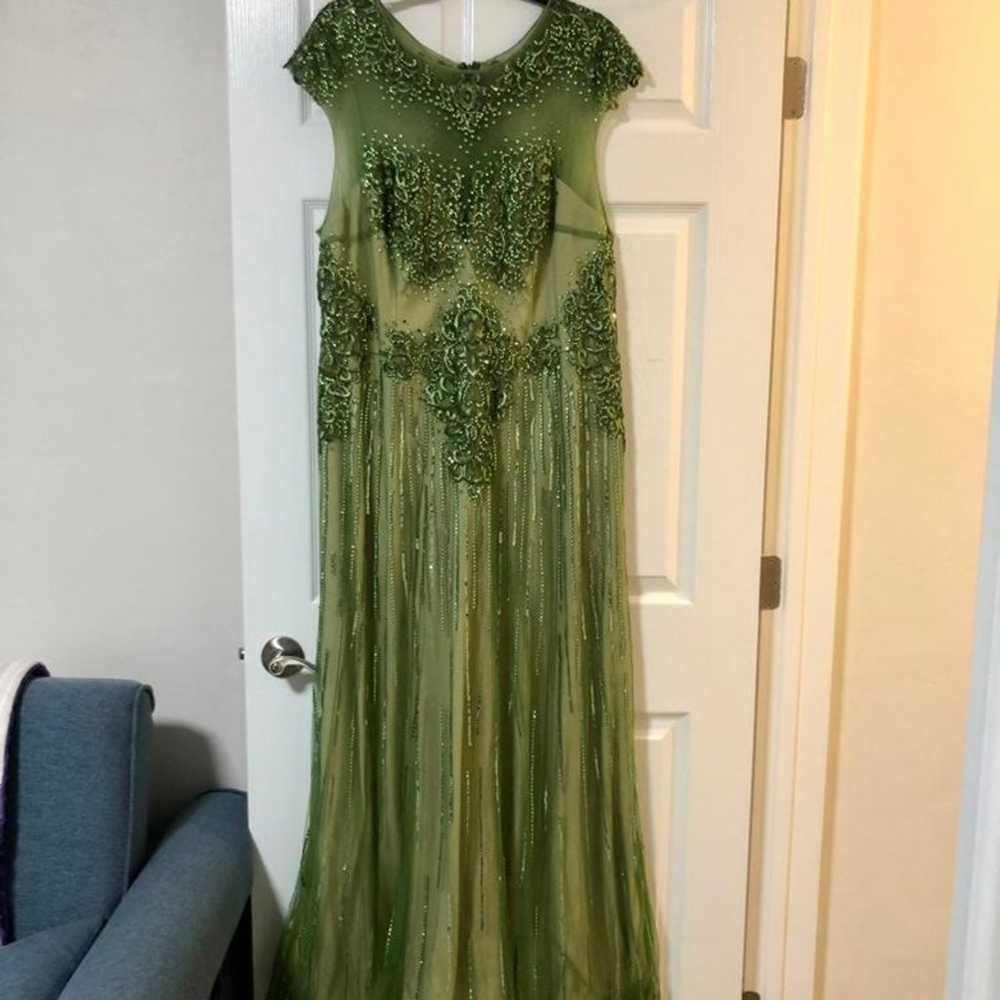 Elegant Beaded dress- Green Size 20w - image 2