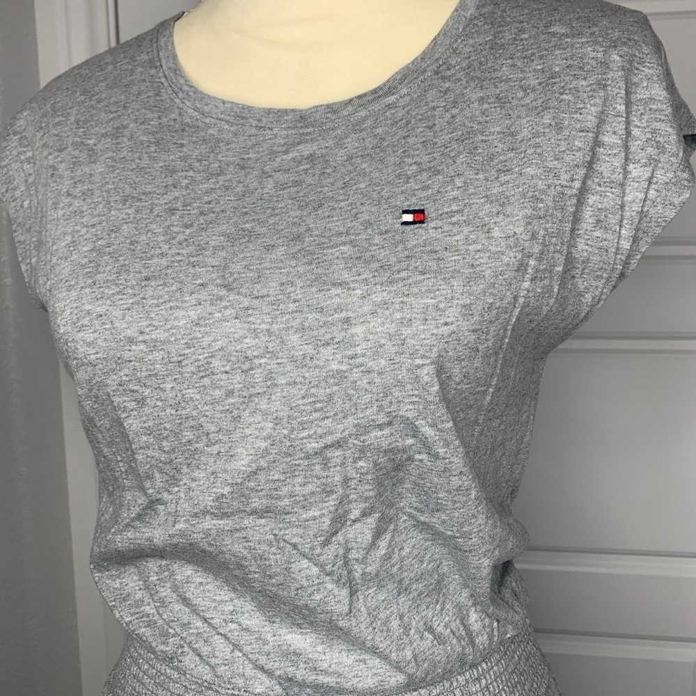 Women’s Tommy Hilfiger Grey Tiered Maxi T-Shirt D… - image 4
