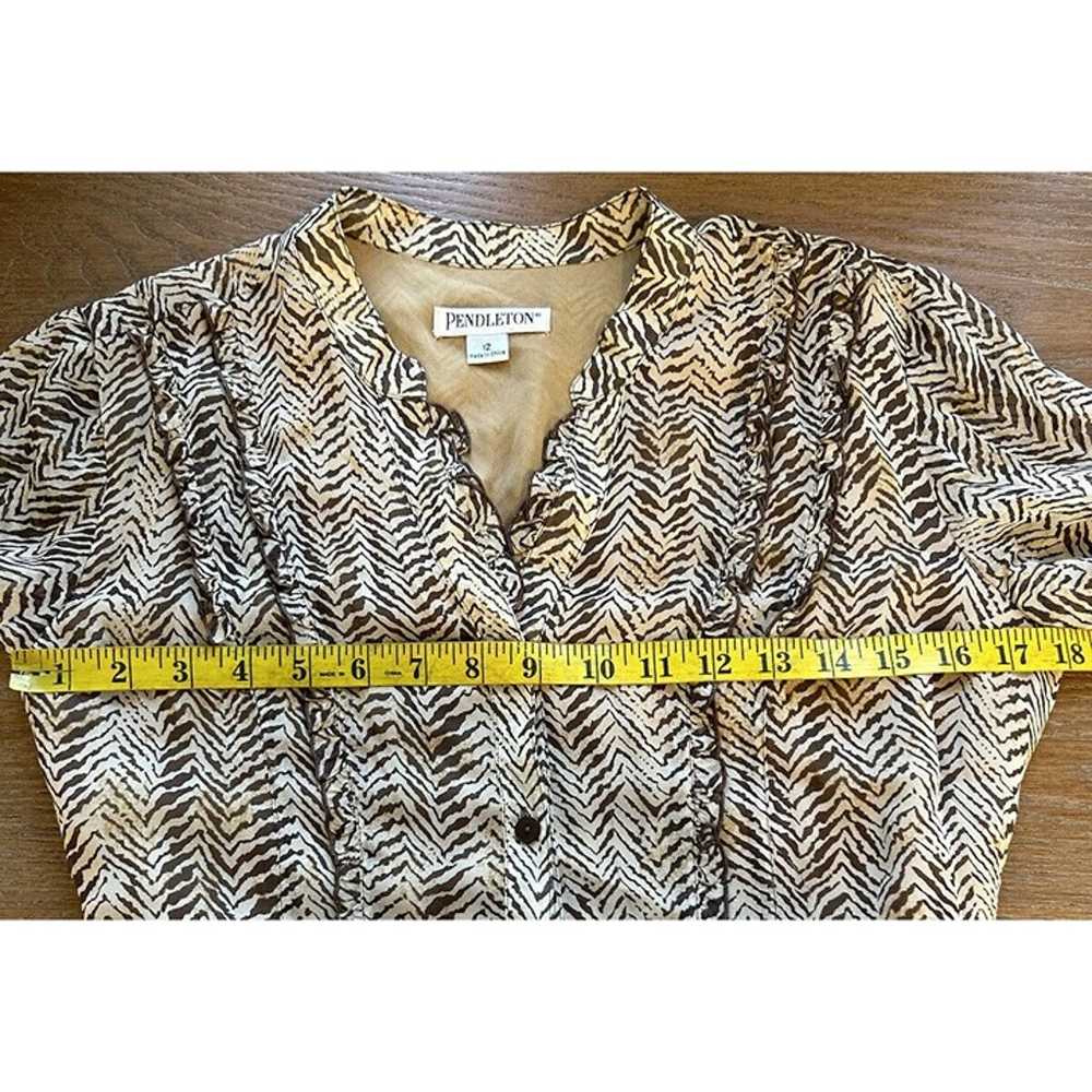 Pendleton womens 12 Gauzy Silk Button Front Belte… - image 6