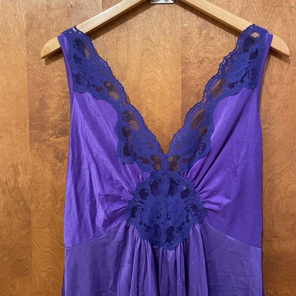 VINTAGE 80s Adonna Purple Lace Medallion Full Swe… - image 4