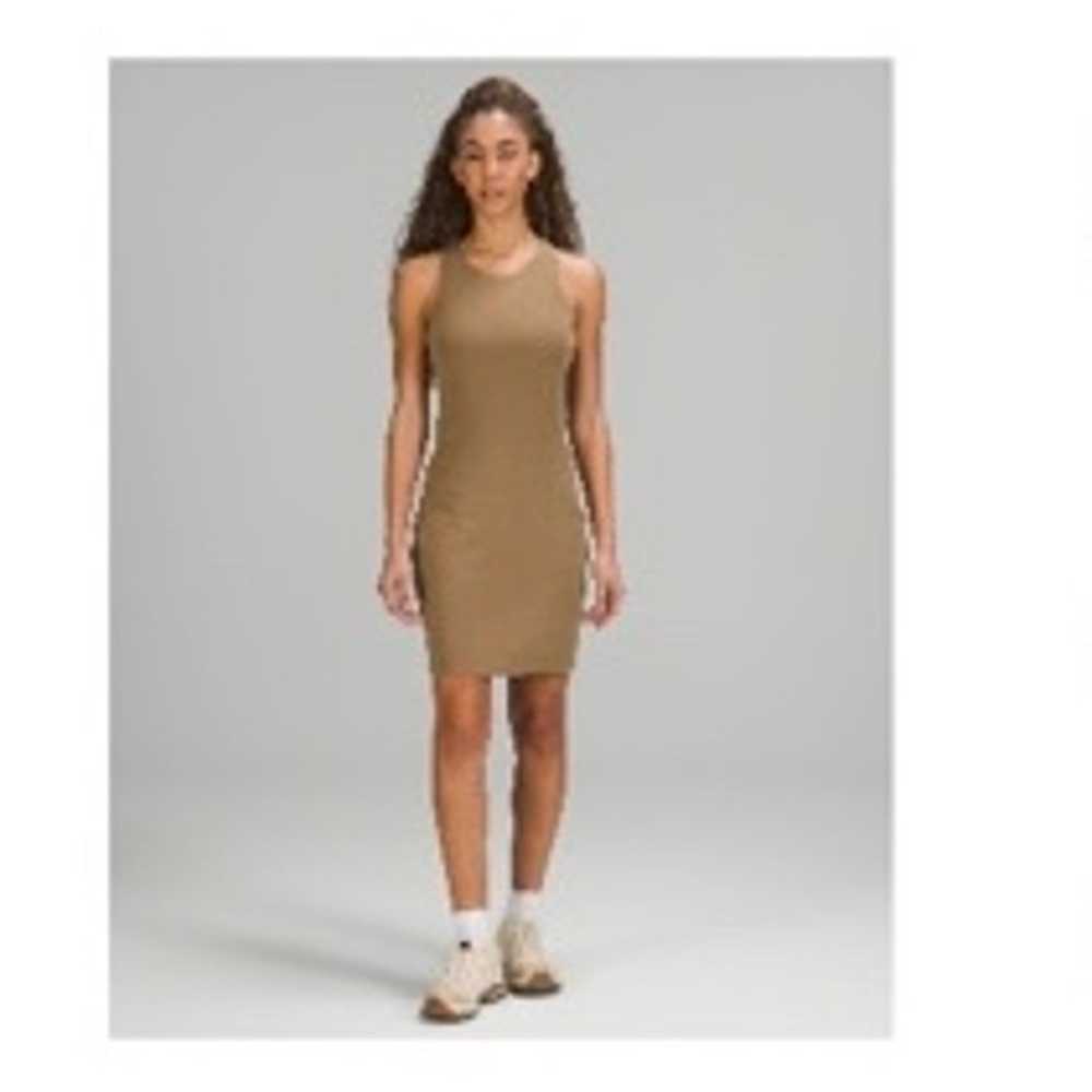 Lululemon slim above the knee Dress Size 4 - image 1