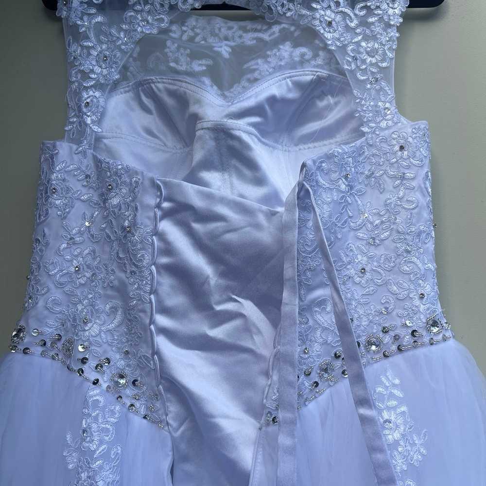 Wedding dress, size 4/6 - image 5